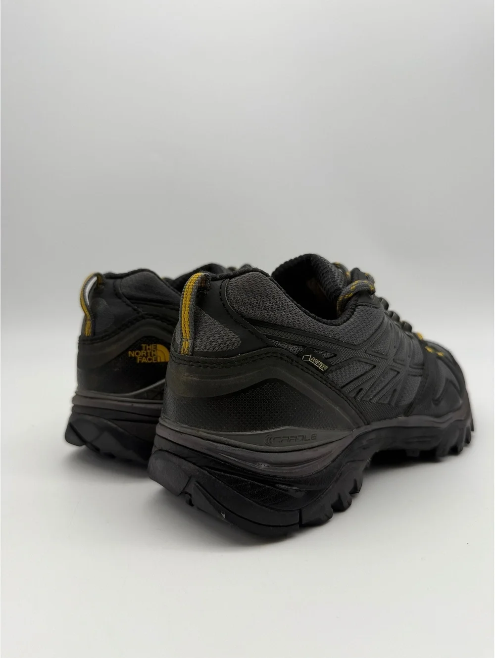 The North Face Hedgehog Fastpack GTX Men's Hiking Shoes Grey Yellow Size 8.5